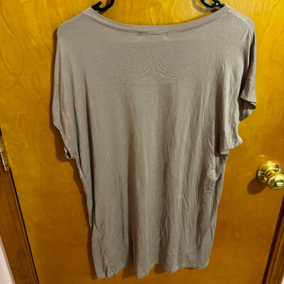 Free To Live Stretchy Oversized Sleeveless Top Size Medium - Picture 8 of 14